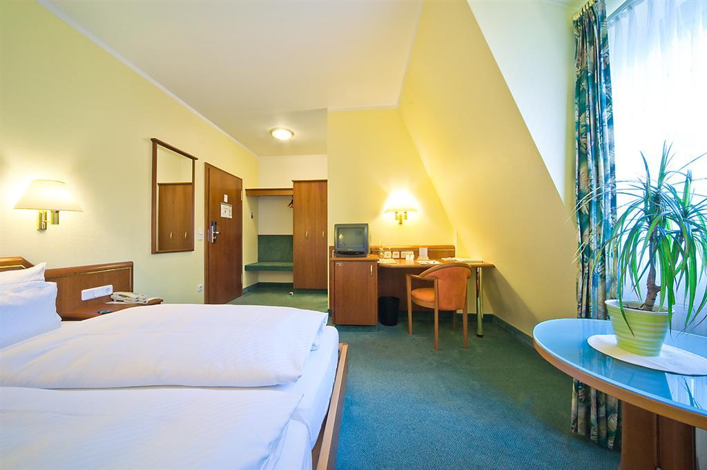 Hotel Weisses Lamm Файтсгехгайм Номер фото